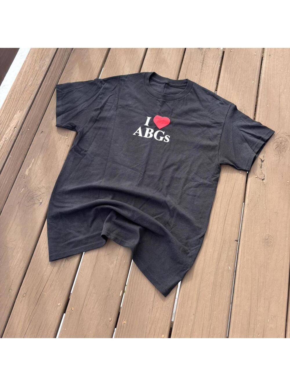 “I ❤️ ABGs” Black Graphic T-Shirt – Streetwear Statement Tee, Unisex Casual Fit